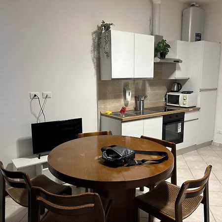 Jcube Apartments Precotto Milano Luaran gambar