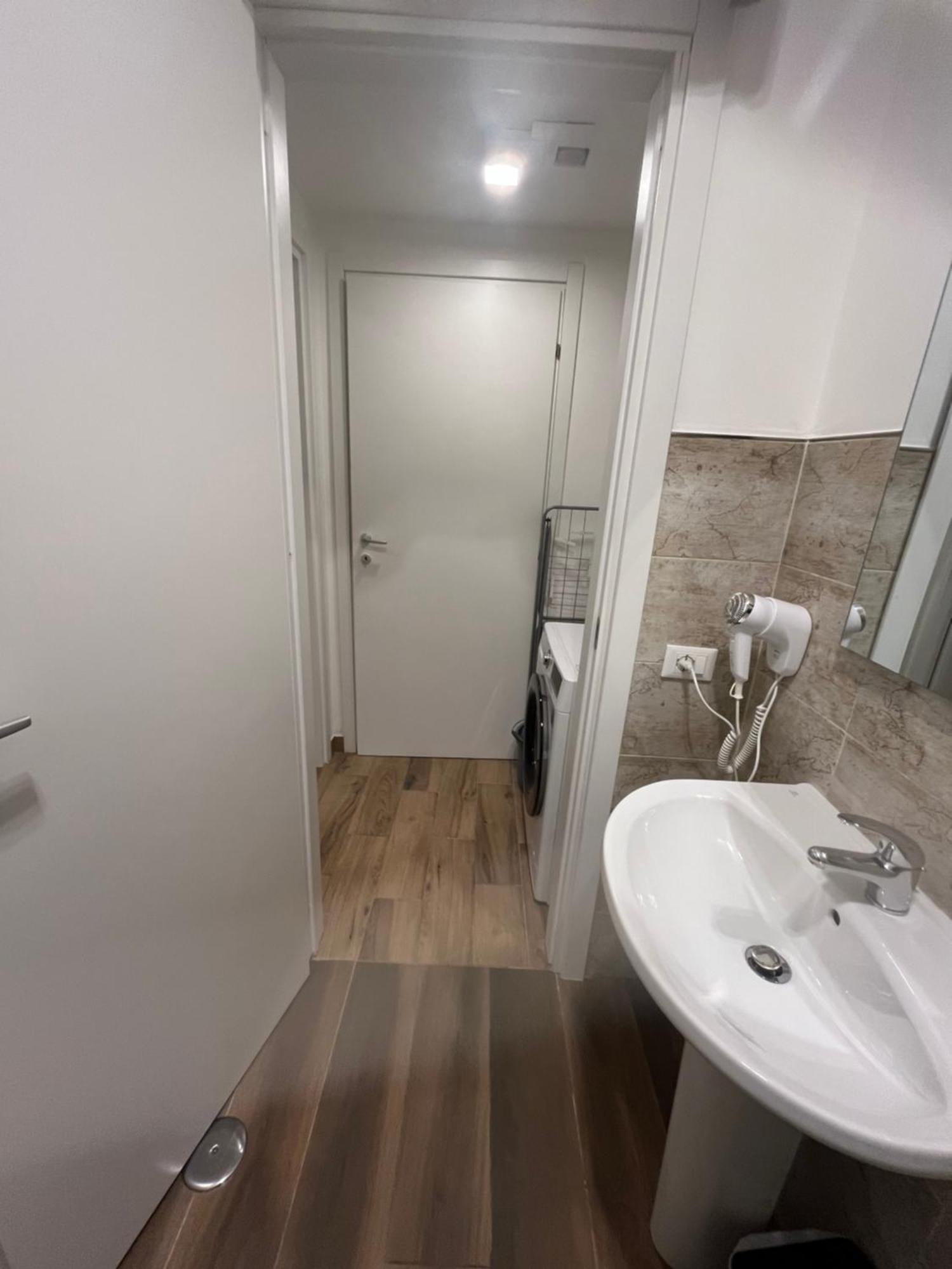 Jcube Apartments Precotto Milano Luaran gambar
